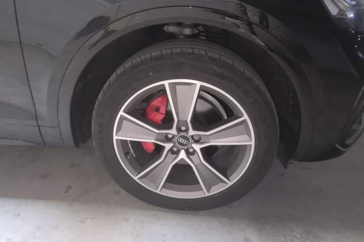 Used Audi Q5L Sportback 2022 45 TFSI Luxury Model Right Front Wheel Hub