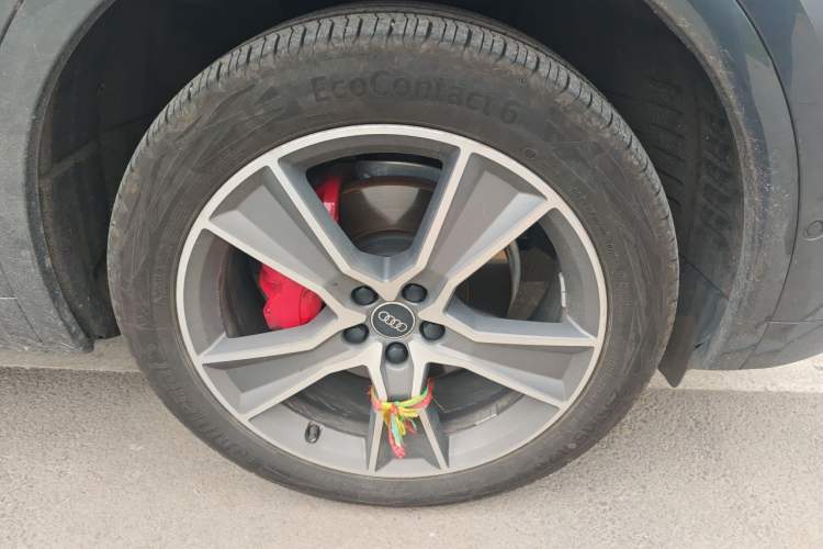 Used Audi Q5L Sportback 2022 45 TFSI Luxury Model Right Front Wheel Hub