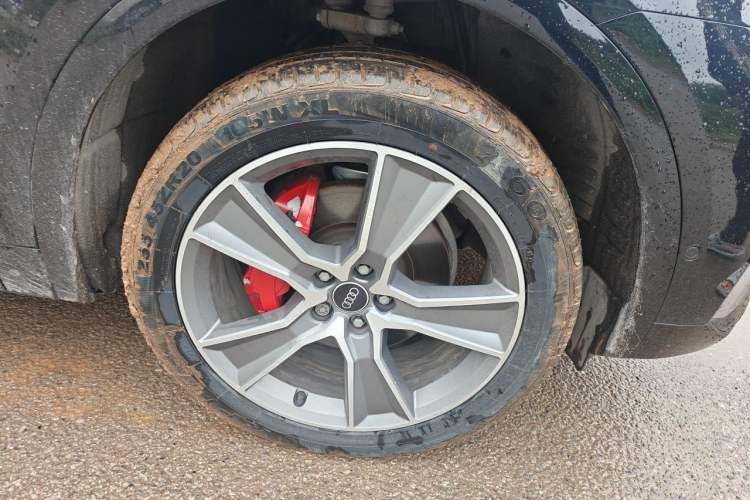 Used Audi Q5L Sportback 2022 40 TFSI Luxury Model Right Front Wheel Hub