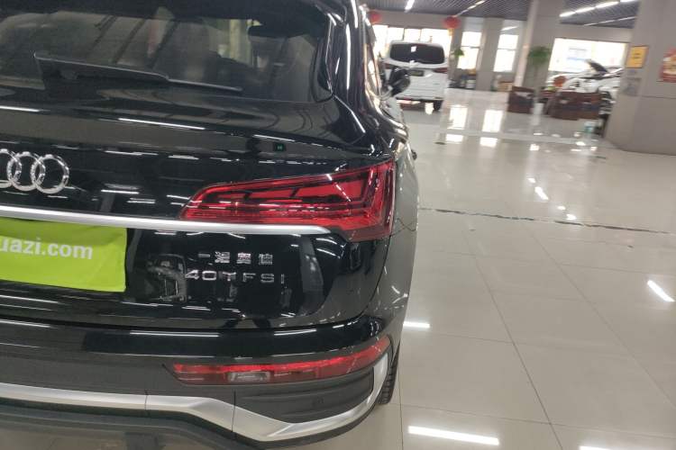 Used Audi Q5L Sportback 2022 40 TFSI Fashion Model Right Rear Taillight
