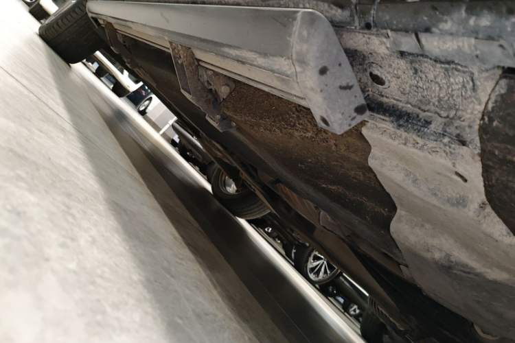 Used Audi Q5L Sportback 2022 Updated 45 TFSI Luxury Edition Right Side Sill