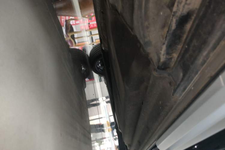 Used Audi Q5L Sportback 2022 40 TFSI Fashion Model Right Side Sill