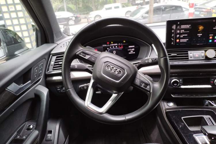 Used Audi Q5L Sportback 2022 Revised Version 45 TFSI Prestige Edition Steering Wheel