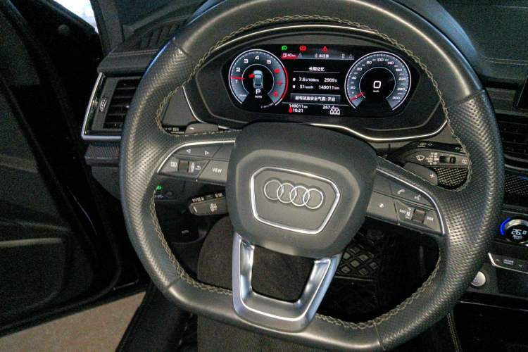 Used Audi Q5L Sportback 2022 40 TFSI Fashion Model Steering Wheel