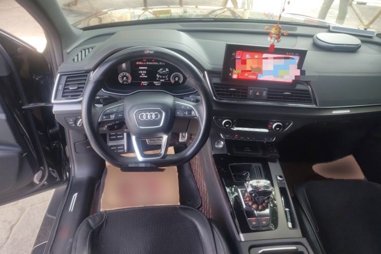 Used Audi Q5L Sportback 2022 40 TFSI Luxury Model Steering Wheel