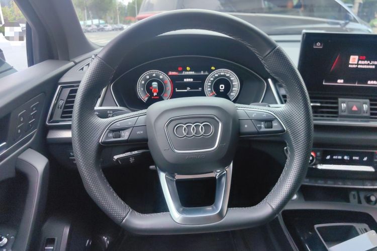 Used Audi Q5L Sportback 2022 Updated 40 TFSI Luxury Edition Steering Wheel