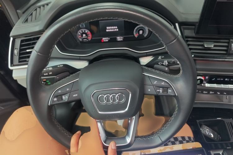 Used Audi Q5L Sportback 2022 40 TFSI Fashion Model Steering Wheel