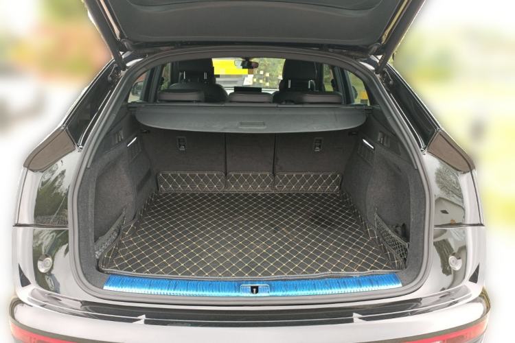 Used Audi Q5L Sportback 2022 Updated 40 TFSI Luxury Edition Trunk