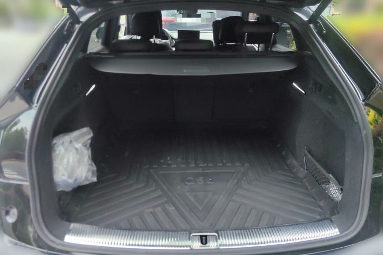 Used Audi Q5L Sportback 2022 Updated 40 TFSI Luxury Edition Trunk