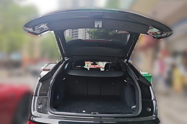 Used Audi Q5L Sportback 2022 40 TFSI Fashion Model Trunk