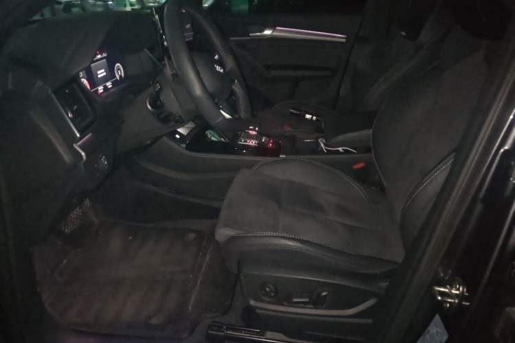 Used Audi Q5L Sportback 2022 40 TFSI Luxury Model Driver Seat