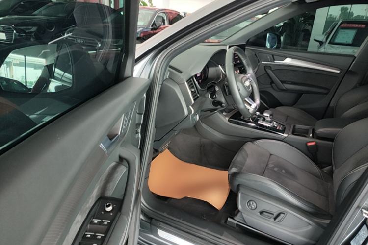 Used Audi Q5L Sportback 2022 40 TFSI Luxury Model Driver Seat
