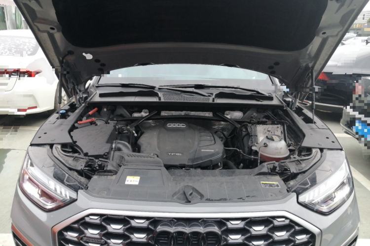 Used Audi Q5L Sportback 2022 45 TFSI Luxury Model Engine Bay