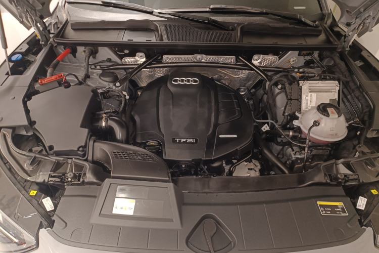 Used Audi Q5L Sportback 2022 40 TFSI Fashion Model Engine Bay