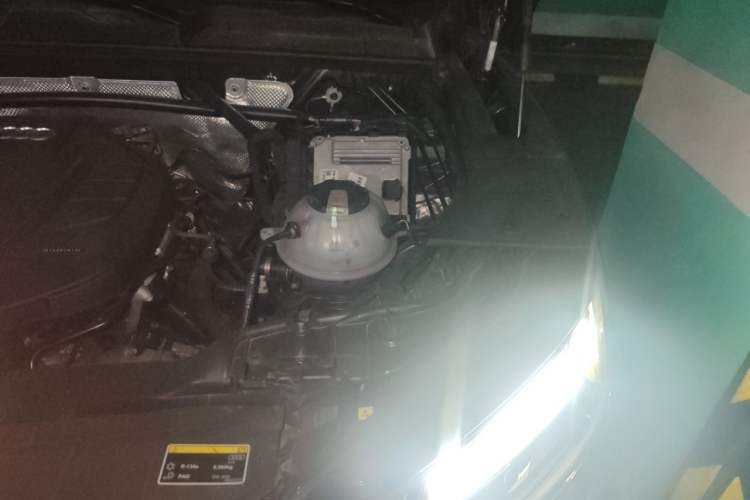 Used Audi Q5L Sportback 2022 40 TFSI Luxury Model Engine Bay Left