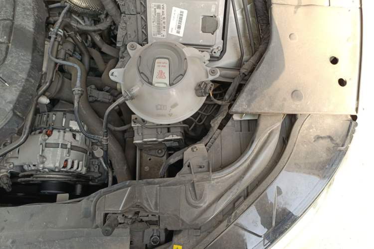 Used Audi Q5L Sportback 2022 40 TFSI Luxury Model Engine Bay Left