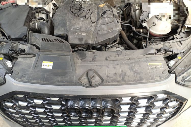 Used Audi Q5L Sportback 2022 40 TFSI Luxury Model Engine Bay