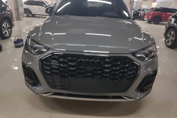 Used Audi Q5L Sportback 2022 Updated 45 TFSI Luxury Edition Exterior 1