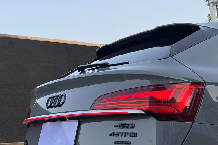 Used Audi Q5L Sportback 2022 45 TFSI Luxury Model Exterior 6