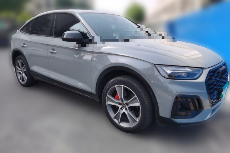 Used Audi Q5L Sportback 2022 Updated 40 TFSI Luxury Edition Front Right 45 Deg