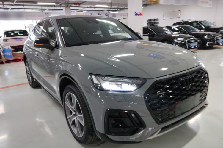 Used Audi Q5L Sportback 2022 Updated 45 TFSI Luxury Edition Front Right 45 Deg