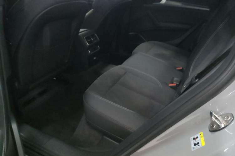 Used Audi Q5L Sportback 2022 Updated 45 TFSI Luxury Edition Interior 4