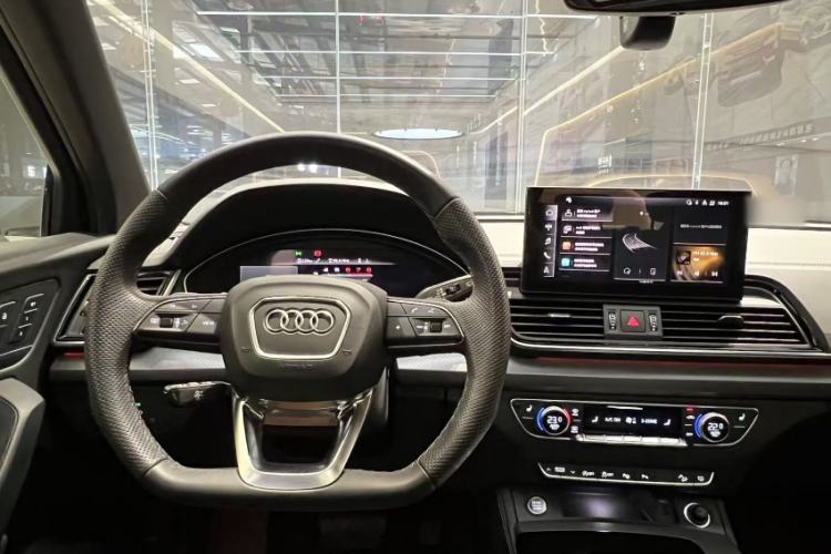 Used Audi Q5L Sportback 2022 40 TFSI Luxury Model Interior 9