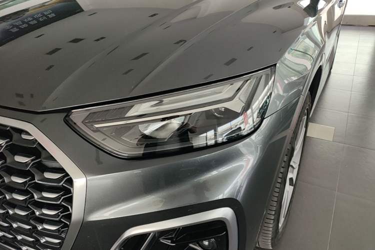 Used Audi Q5L Sportback 2022 40 TFSI Luxury Model Left Front Headlight