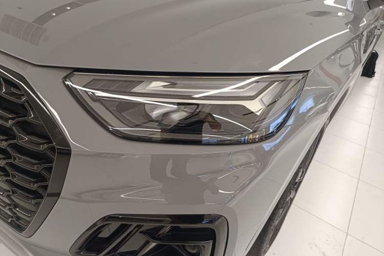Used Audi Q5L Sportback 2022 40 TFSI Fashion Model Left Front Headlight
