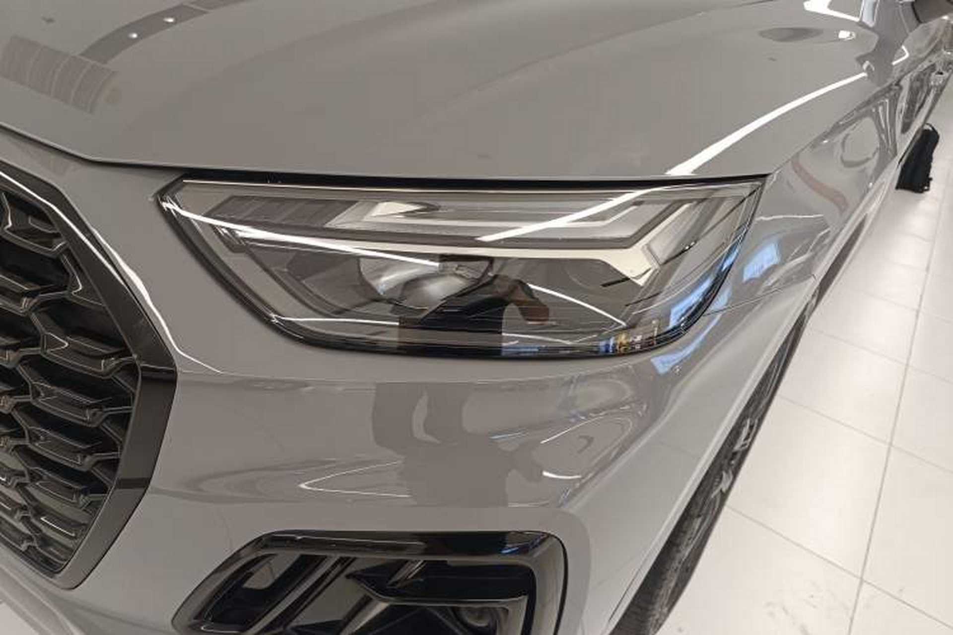 Used Audi Q5L Sportback 2022 40 TFSI Fashion Model Left Front Headlight