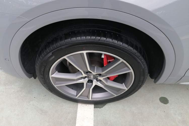 Used Audi Q5L Sportback 2022 45 TFSI Luxury Model Left Front Wheel Hub