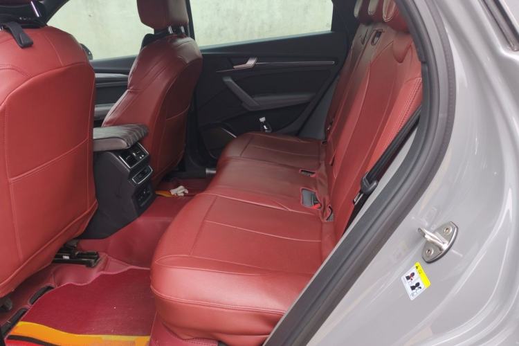 Used Audi Q5L Sportback 2022 40 TFSI RS Package Performance Model Left Rear Seat