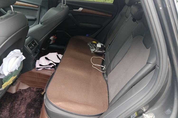 Used Audi Q5L Sportback 2022 45 TFSI Luxury Model Left Rear Seat