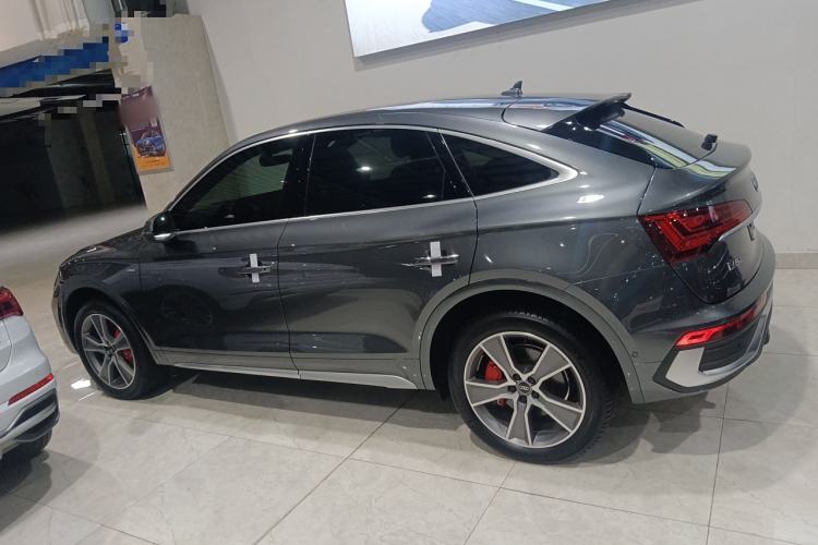 Used Audi Q5L Sportback 2022 40 TFSI Luxury Model Left Side