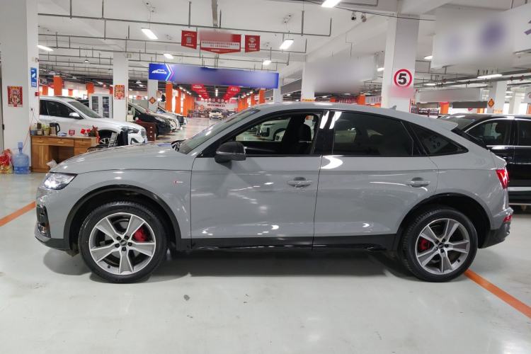 Used Audi Q5L Sportback 2022 Updated 45 TFSI Luxury Edition Left Side