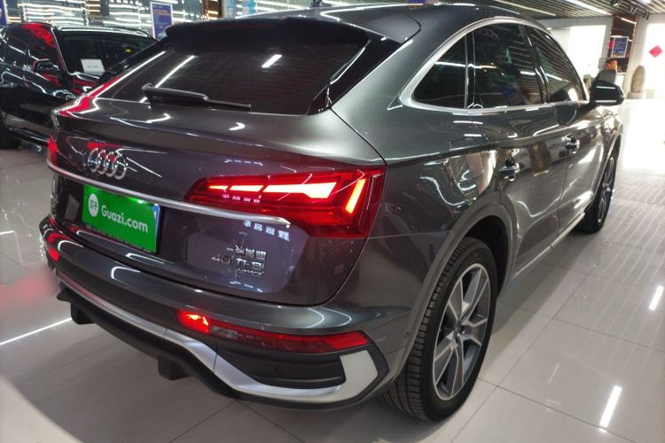 Used Audi Q5L Sportback 2022 40 TFSI Luxury Model Rear Right 45 Deg