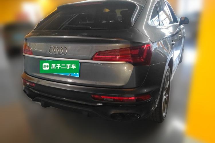 Used Audi Q5L Sportback 2022 40 TFSI Luxury Model Rear Right 45 Deg