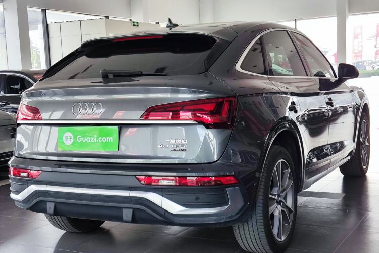 Used Audi Q5L Sportback 2022 40 TFSI Luxury Model Rear Right 45 Deg