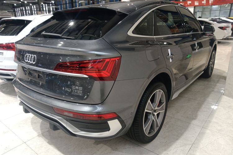 Used Audi Q5L Sportback 2022 40 TFSI Luxury Model Rear Right 45 Deg