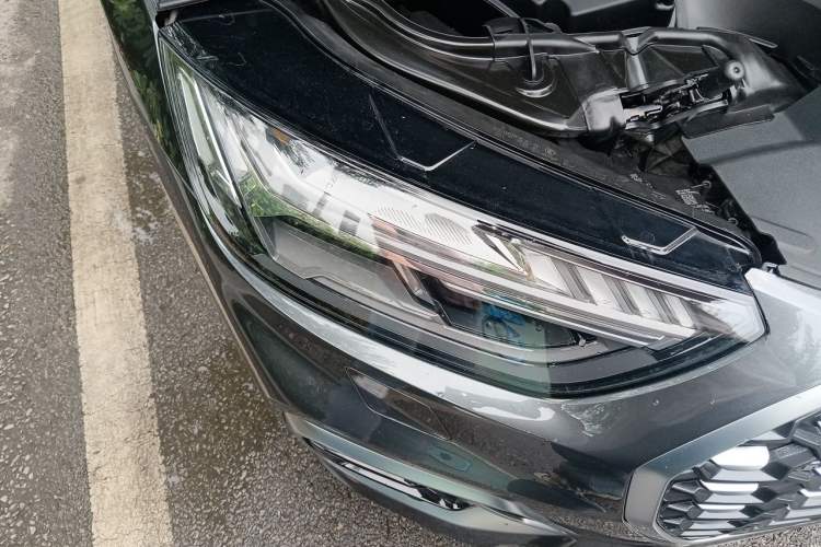 Used Audi Q5L Sportback 2022 45 TFSI Luxury Model Right Front Headlight