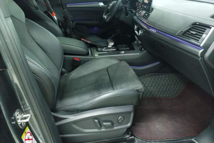 Used Audi Q5L Sportback 2022 40 TFSI Luxury Model Right Front Seat