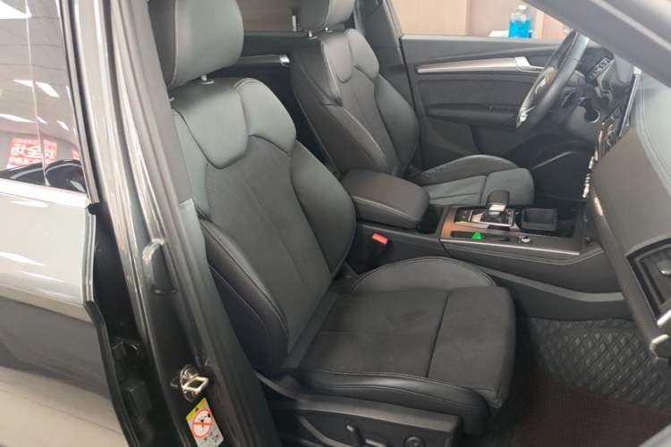 Used Audi Q5L Sportback 2022 40 TFSI Luxury Model Right Front Seat