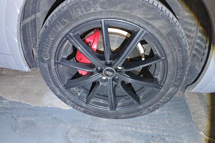 Used Audi Q5L Sportback 2022 45 TFSI Prestige Edition Right Front Wheel Hub