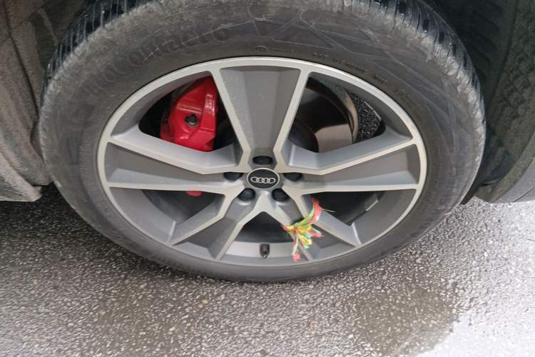 Used Audi Q5L Sportback 2022 45 TFSI Luxury Model Right Front Wheel Hub