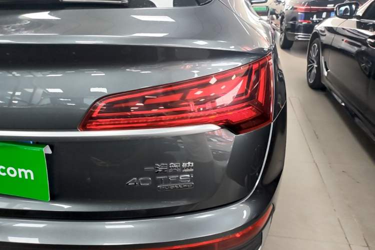 Used Audi Q5L Sportback 2022 40 TFSI Luxury Model Right Rear Taillight