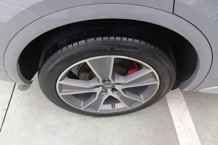 Used Audi Q5L Sportback 2022 45 TFSI Luxury Model Right Rear Wheel Hub