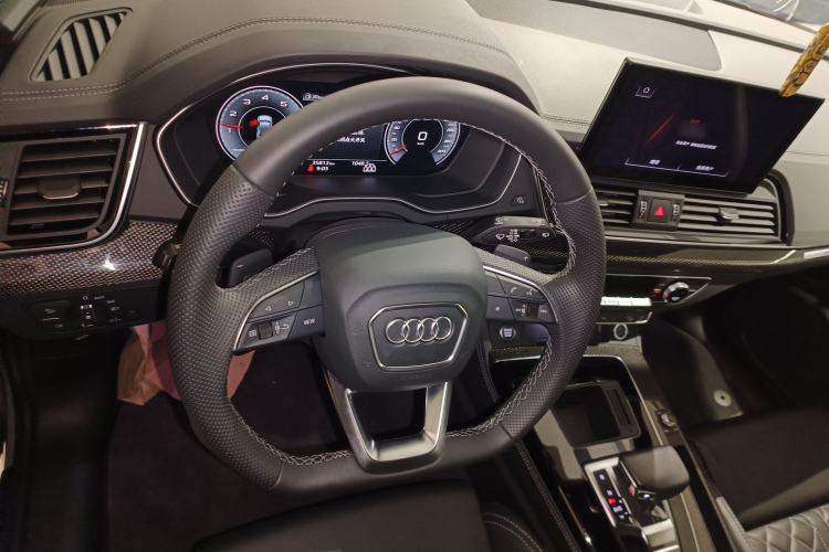 Used Audi Q5L Sportback 2022 40 TFSI Fashion Model Steering Wheel