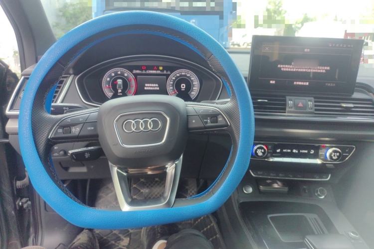 Used Audi Q5L Sportback 2022 40 TFSI Luxury Model Steering Wheel