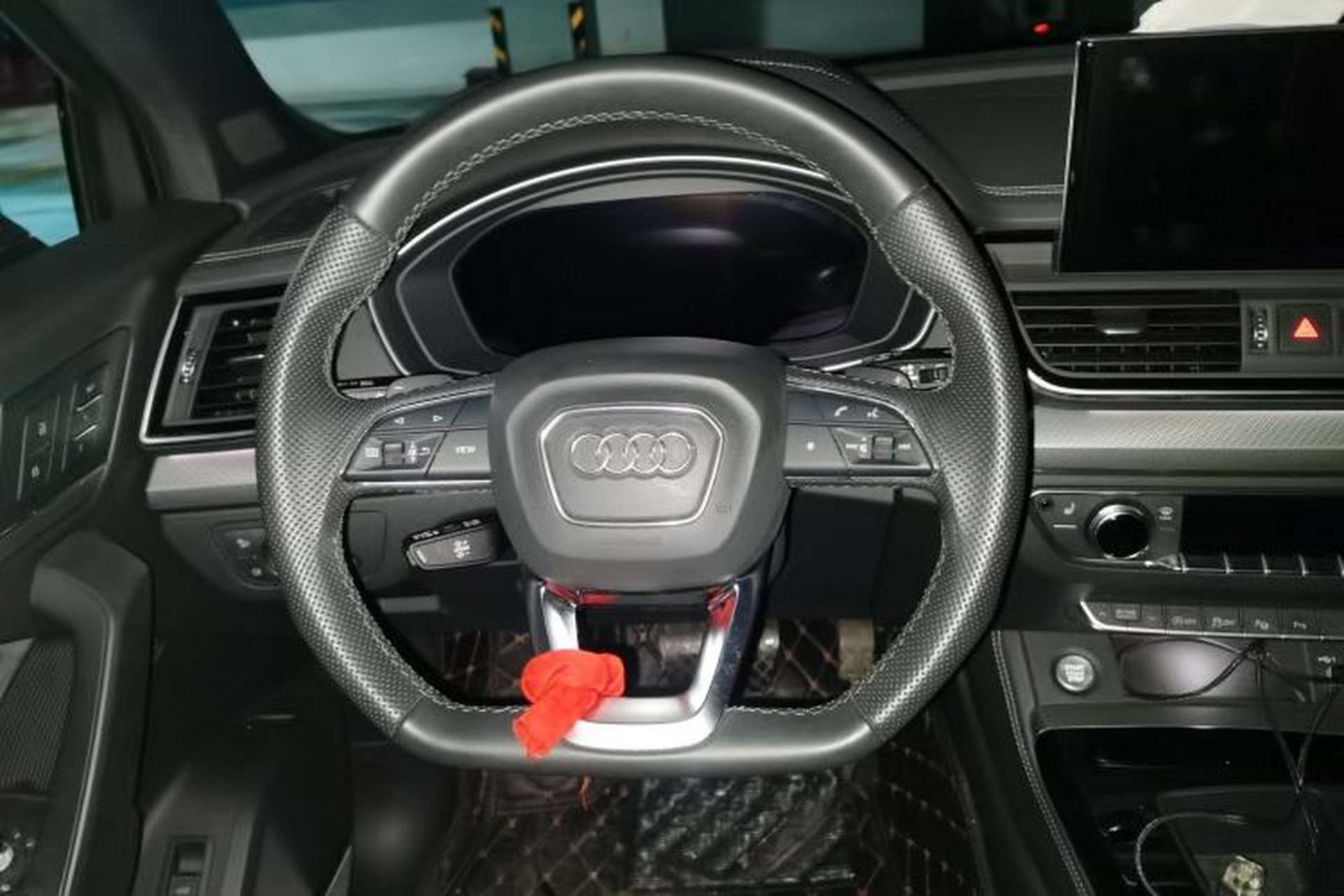 Used Audi Q5L Sportback 2022 45 TFSI Luxury Model Steering Wheel