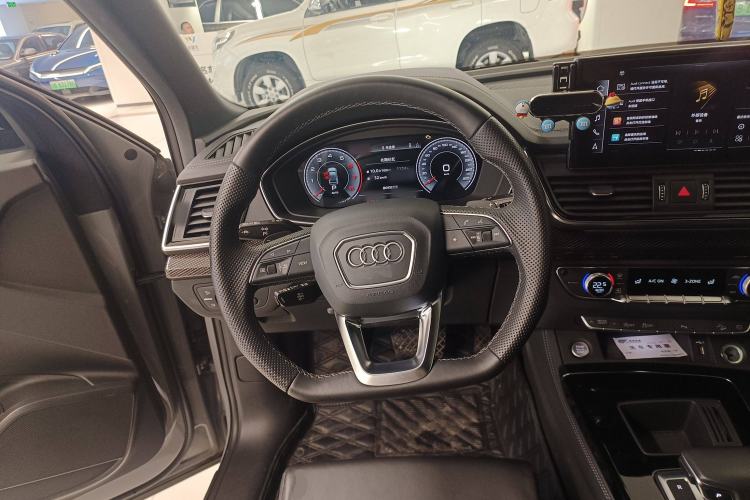 Used Audi Q5L Sportback 2022 40 TFSI Fashion Model Steering Wheel